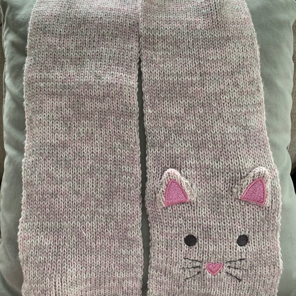 Girl’s scarf and boggin - Picture 2 of 2